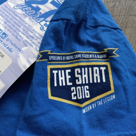 Norte Dame Fighting Irish "Rise Above Ourselves" 2016 T-Shirt - Picture 6 of 8